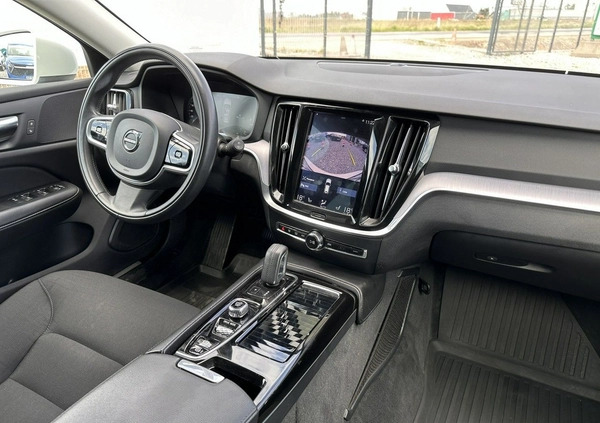 Volvo V60 cena 109900 przebieg: 114600, rok produkcji 2020 z Wojkowice małe 352